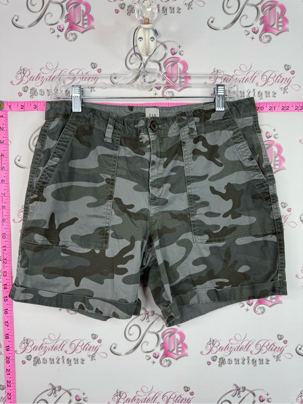 GAP shorts Women's Camo Cargo Shorts in Olive and Gray